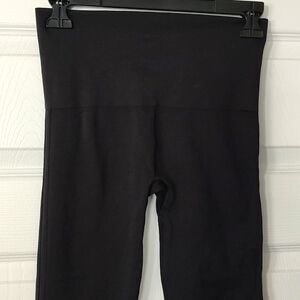Spanx Leggings. Black. Size Medium. Great Condition